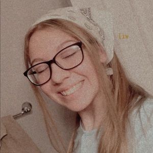 Meet your Posher, Liv